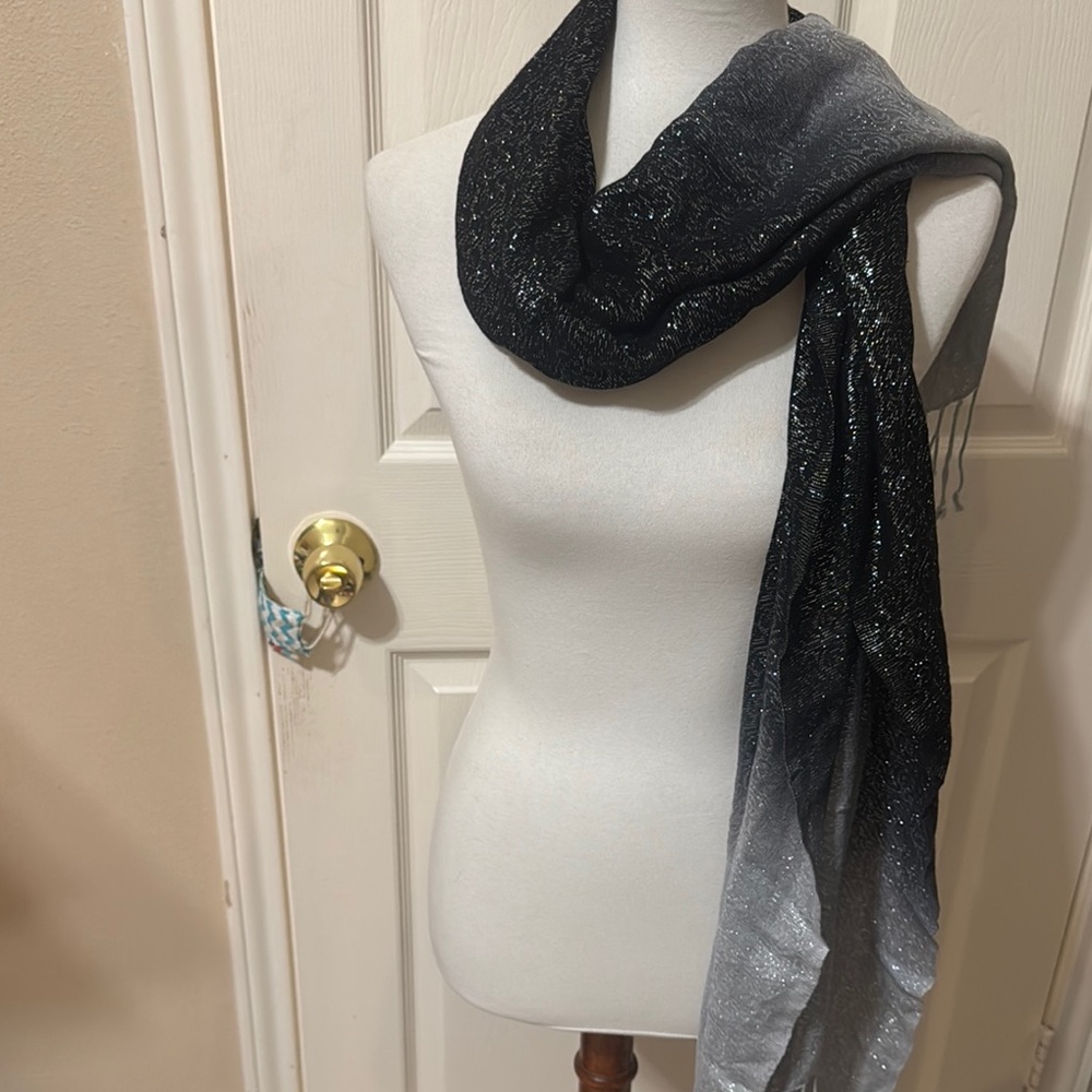 Elegant Black and Gray Women's Scarf